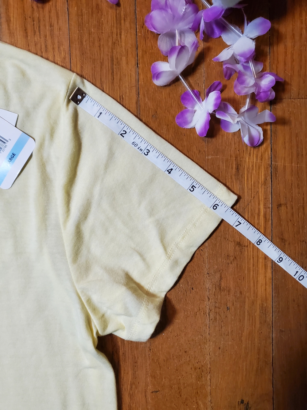 Disney Yellow Winnie the Pooh Line Art Tee - Picture 7 of 8